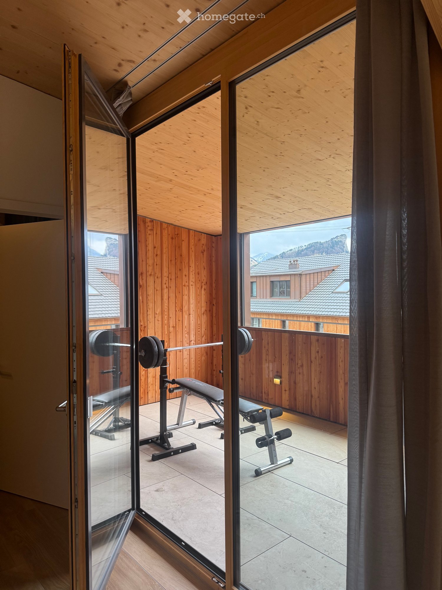 Moderne 2.5-Zimmer-Dachwohnung mit Bergblick in Trübbach - Bild 4