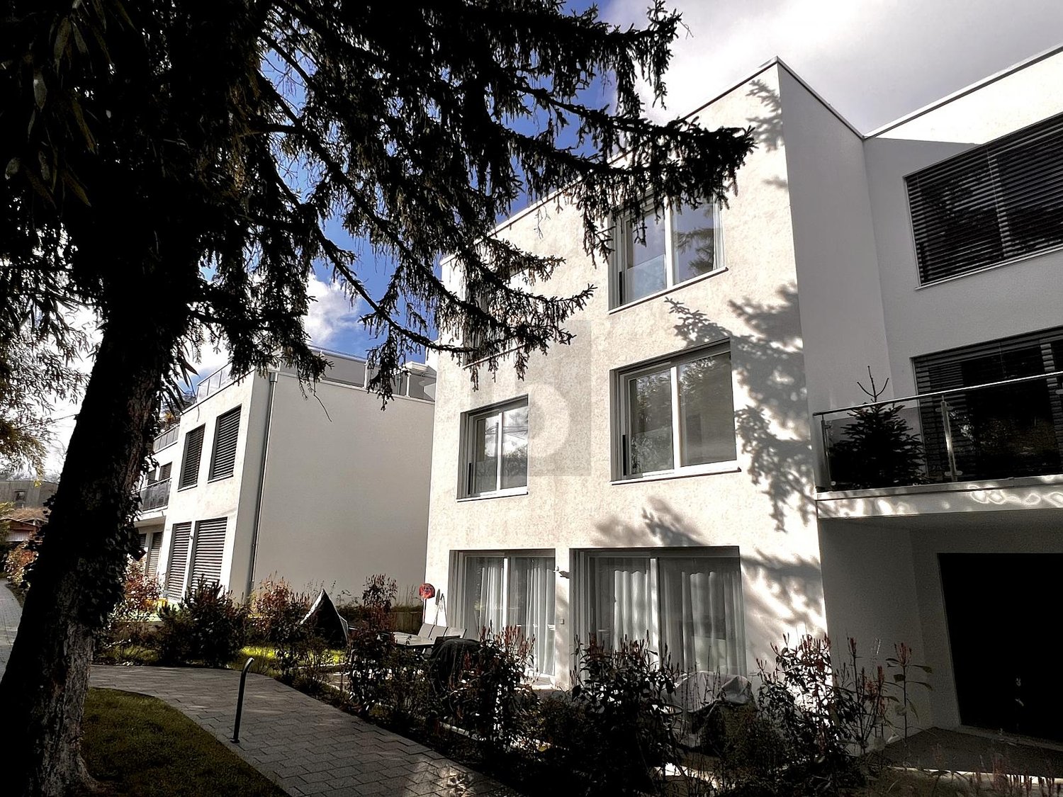 REZ DE JARDIN EN DUPLEX AU SOLEIL ET AU CALME - Bild 1