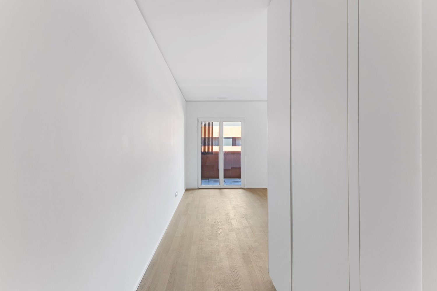 Luminoso e moderno monolocale con ampia visita - Korridor