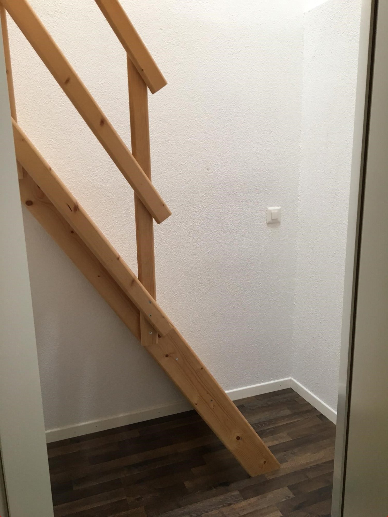 Charmante 3.5 Zi Dachwohnung - per 1.7. - Bild 9
