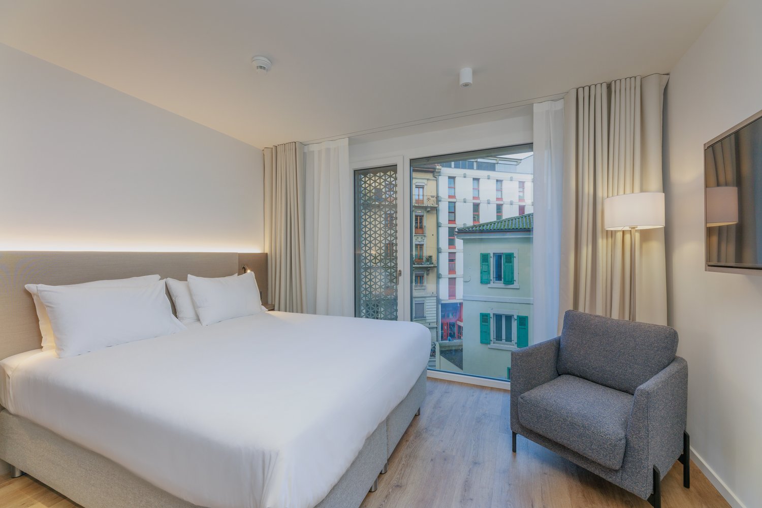 Studio moderne et lumineux au cœur de Genève - Bild 11