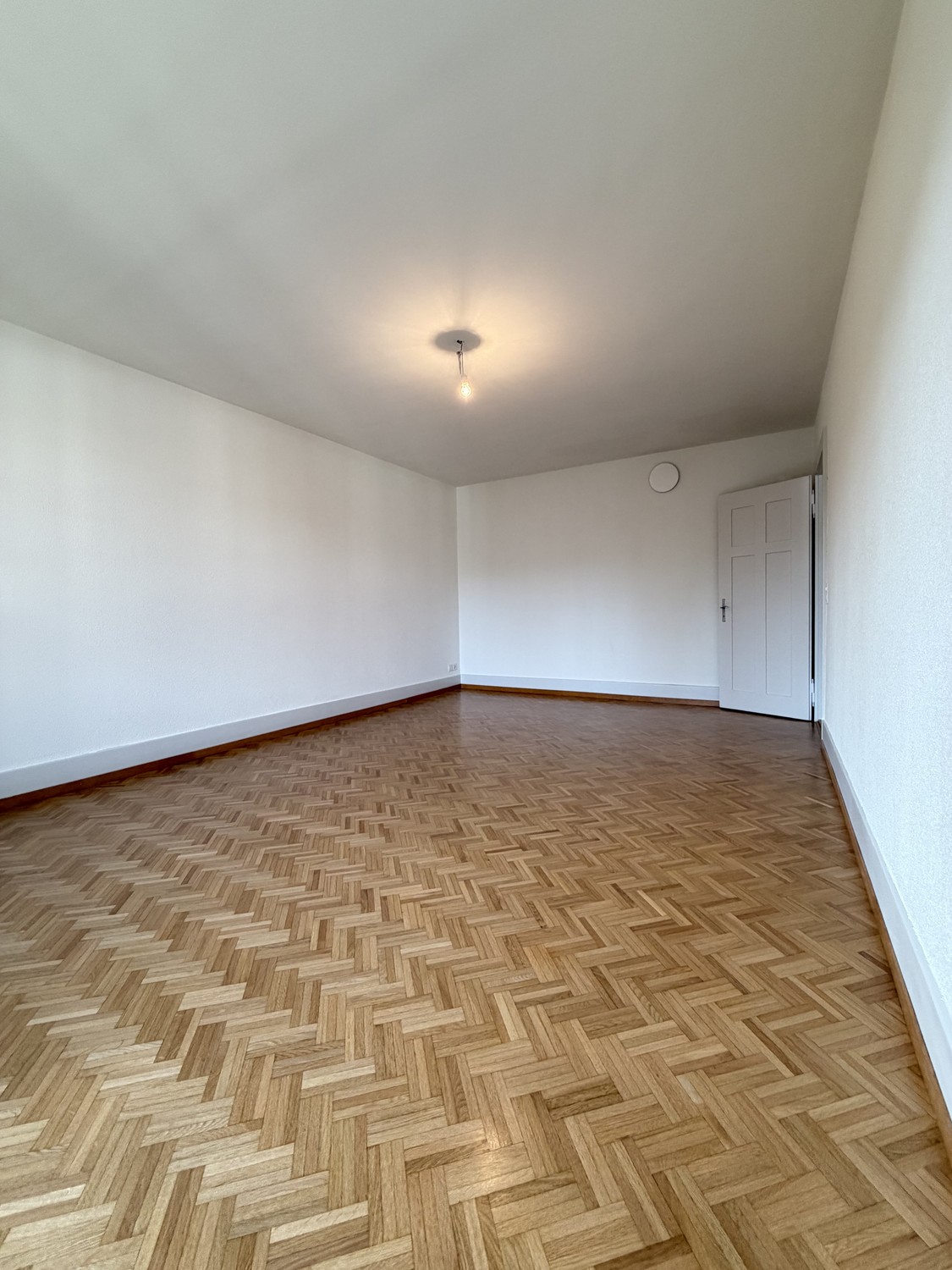 Erstbezug nach Kernsanierung  3.5-Zimmer-Wohnung im oberen Kirchenfeld - Bild 4