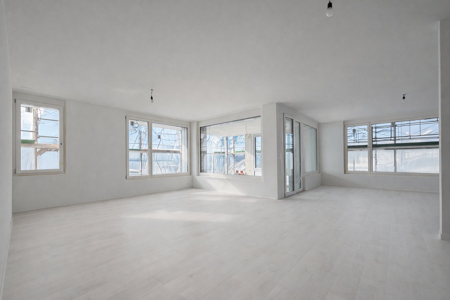 Erstvermietung 5.5-Zimmer-Neubau-Wohnung - Bild 1