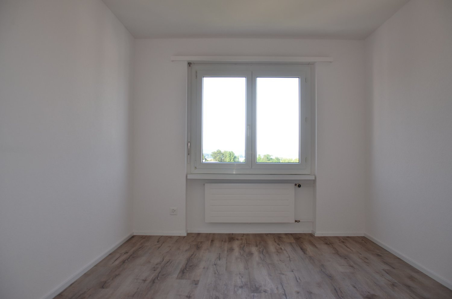 moderne 4.5-Zimmer-Wohnung an zentraler ruhiger Lage (mit Lift) - Bild 5