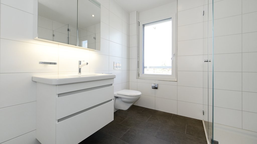 GROSSZÜGIGE ERDGESCHOSSWOHNUNG AN RUHIGER LAGE ZU VERMIETEN - Bild 9