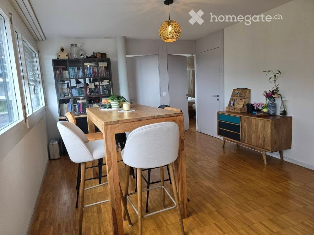 Appartement moderne de 3,5 pièces avec balcon et vue sur la ville - Bild 3