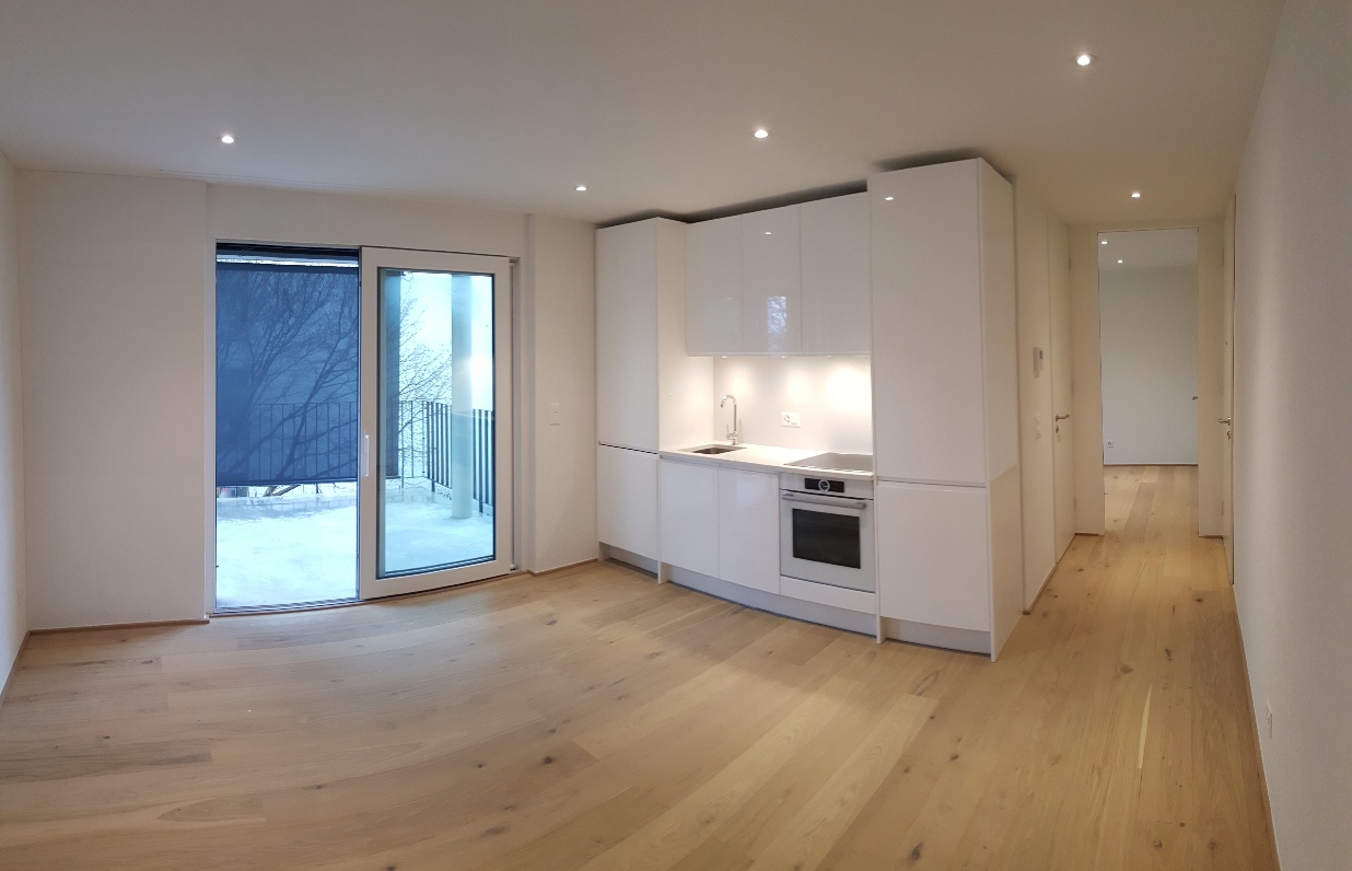 KLEIN ABER FEIN! Sonnige 2.5 Zimmer Wohnung inkl. privatem Waschturm - Bild 2