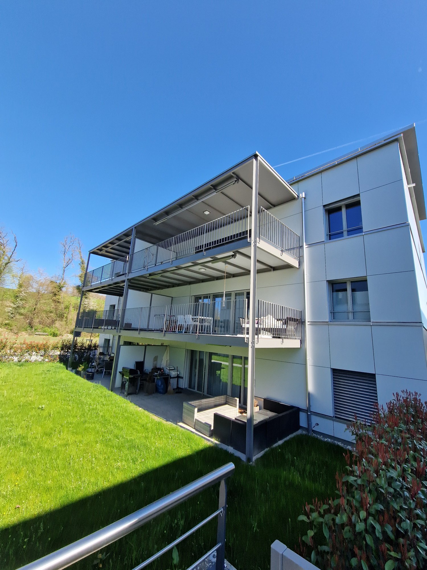 4 1/2-Zimmer Erdgeschosswohnung an der Emme - Bild 1