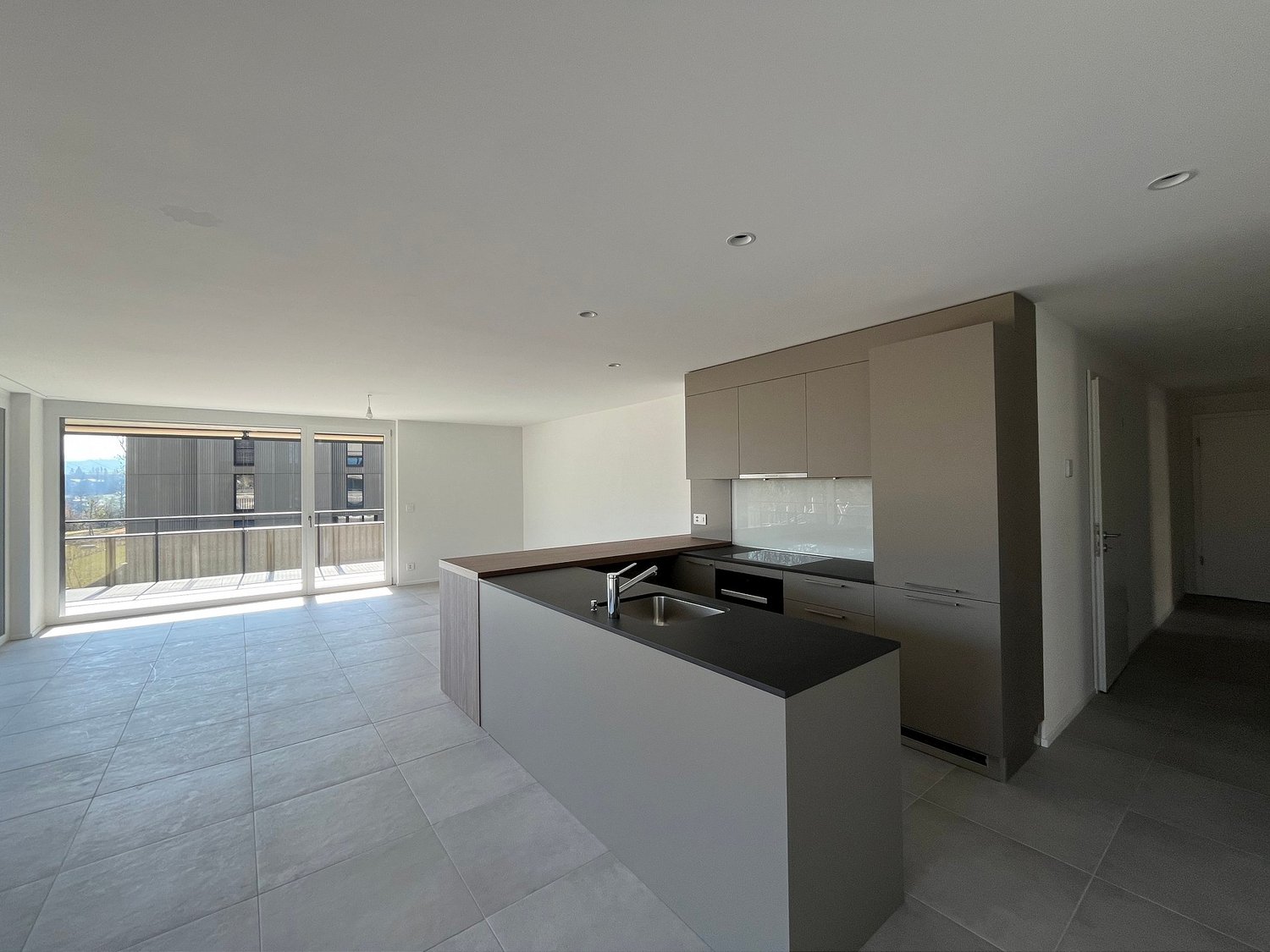 05702 - Appart. 4½ PCES - IMP. CHAMP-RIOND 26 - MATRAN - Bild 7