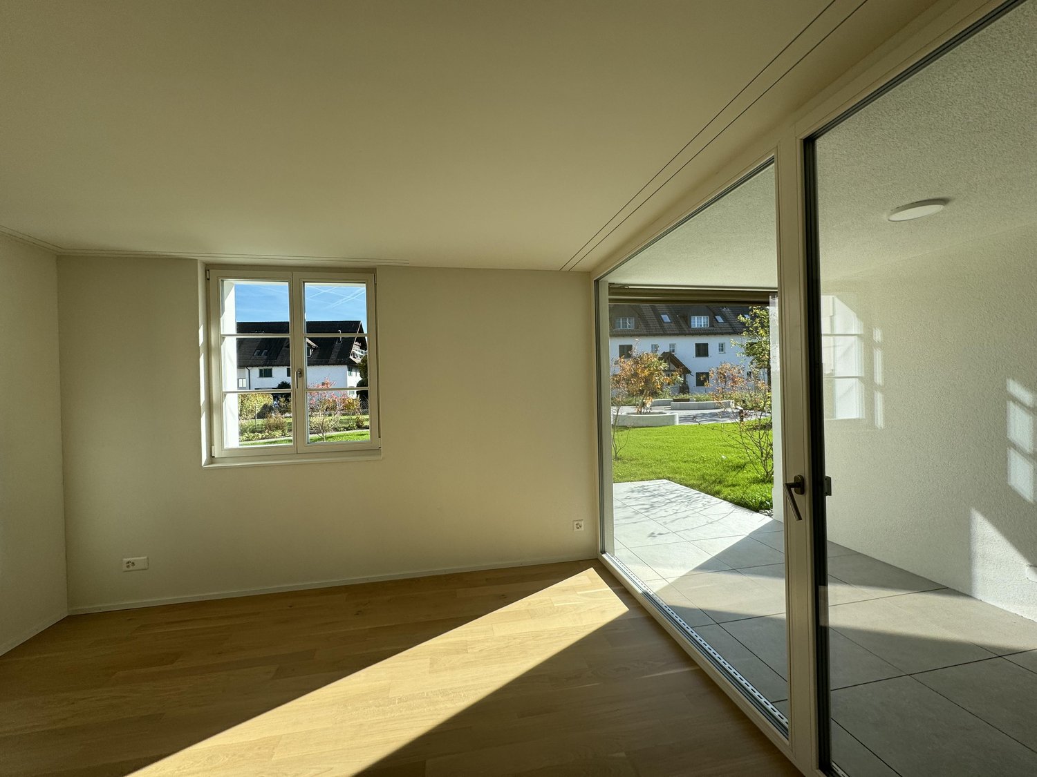 Moderne 3.5-Zimmer-Neubauwohnung im Erdgeschoss in Nürensdorf - Bild 11