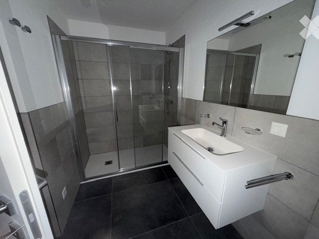 Affittasi appartamento nuovo 2.5 locali con balcone - Bild 8