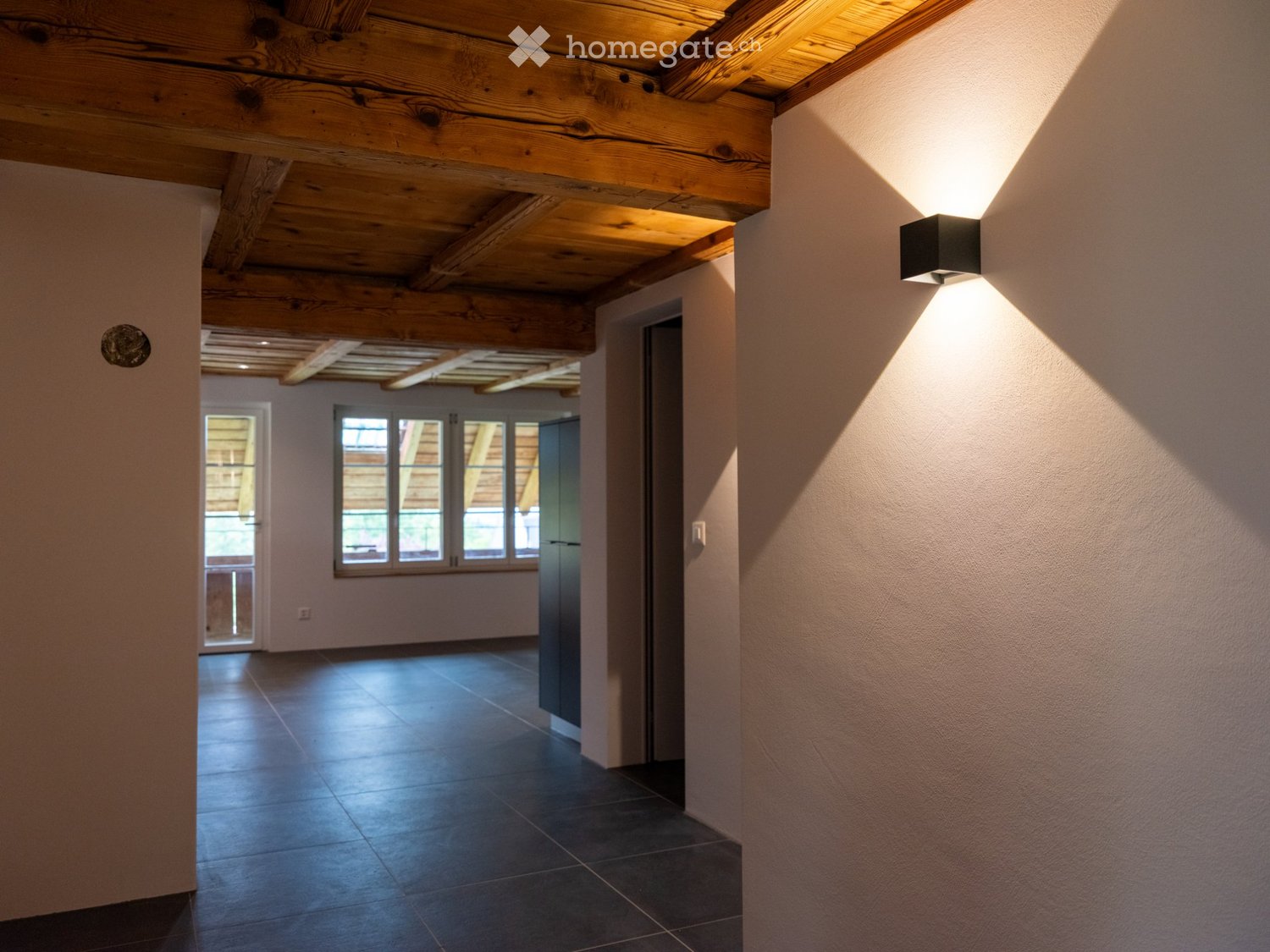 Neue moderne 4.5 Zi. Wohnung mit Charme in Bauernhaus 1.OG - Bild 5