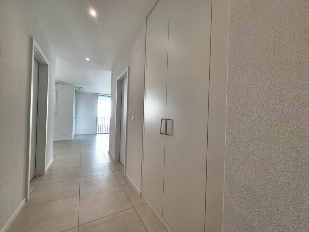 Berges 2 - Appartement 2.5 pièces au dernier étage - Entrée