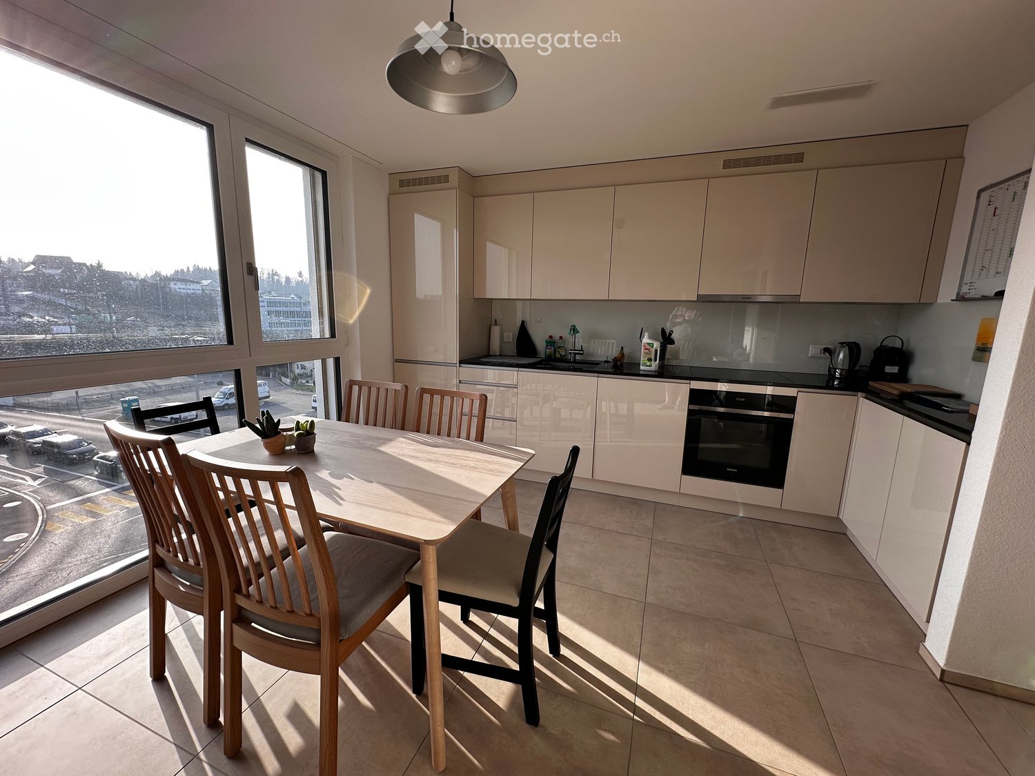 2.5-Zimmer-Neubauwohnung mit Balkon zur Untermiete in zentraler Lage - Bild 1