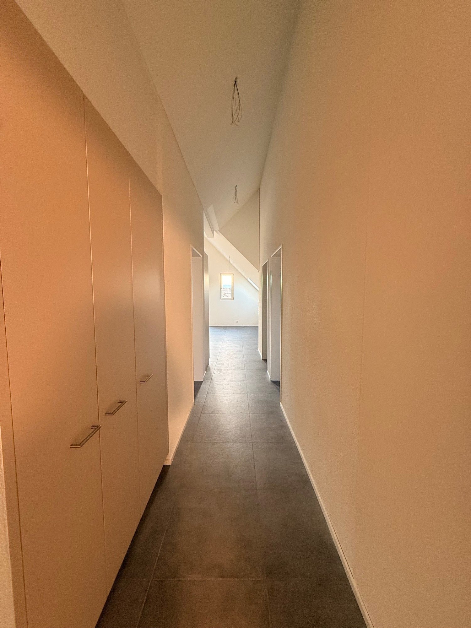 Viel Platz zum Wohlfühlen – 3.5 Zimmer im Dachgeschoss - Bild 8