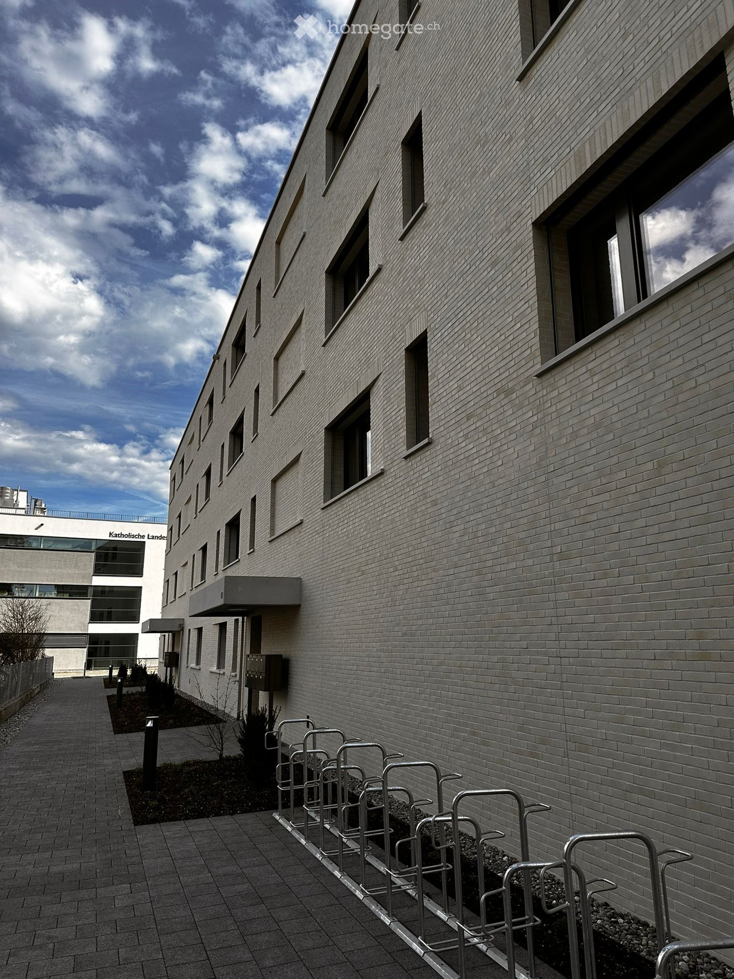 Moderne 2.5-Zimmer-Neubau-Wohnung in zentraler Lage Weinfelden - Bild 1