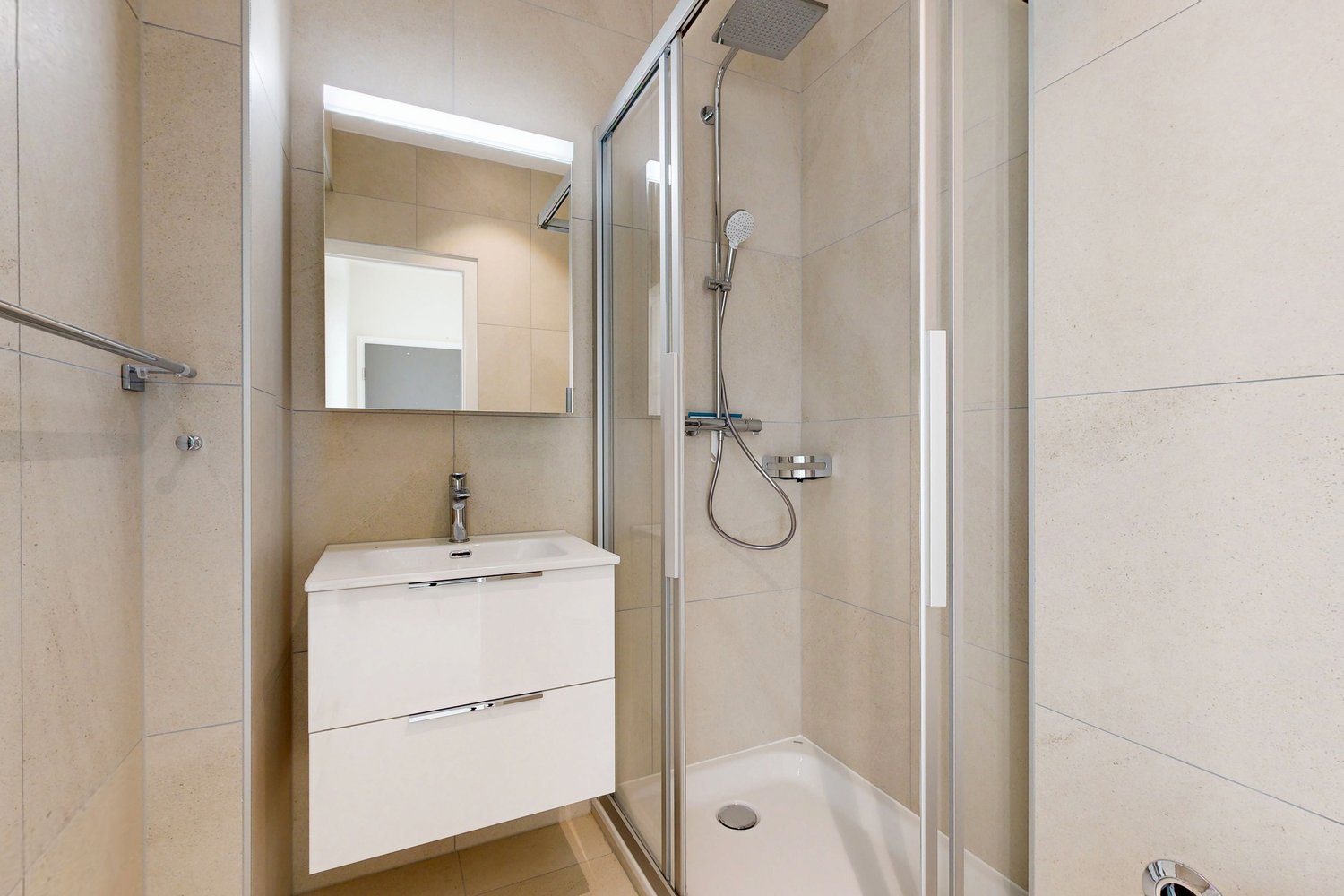 Magnifique 2.5 pièces avec grande terrasse - Bild 5