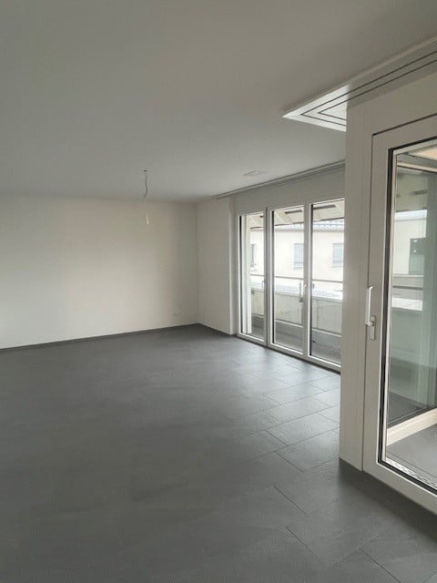 Neubau: Grosszügige 2.5-Zimmer-Wohnung an zentralster Lage - Bild 4