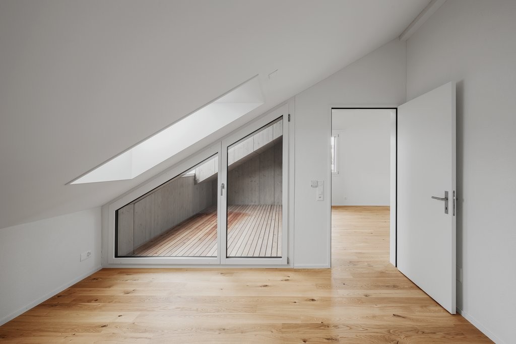 Moderne Neubau-Dachwohnung mit Loggia - Rebstockweg_7c_Whg_21_0006.jpg