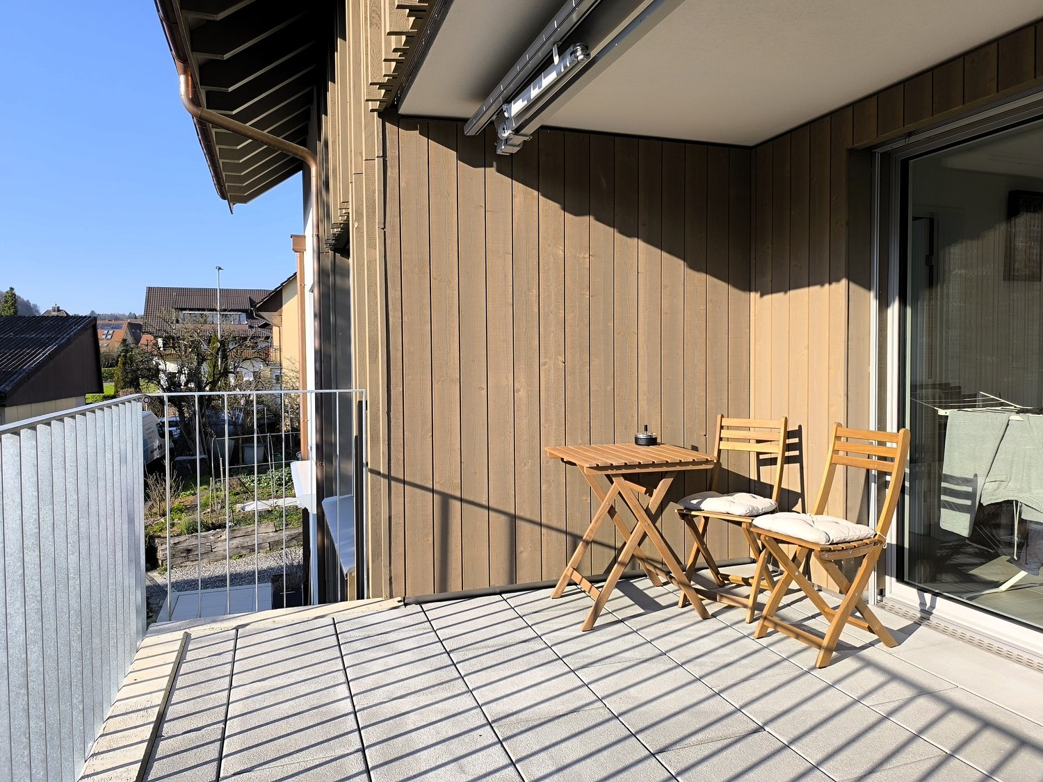 Moderne, naturnahe 3.5-Zimmer-Wohnung mitten im Dorfkern - Bild 1