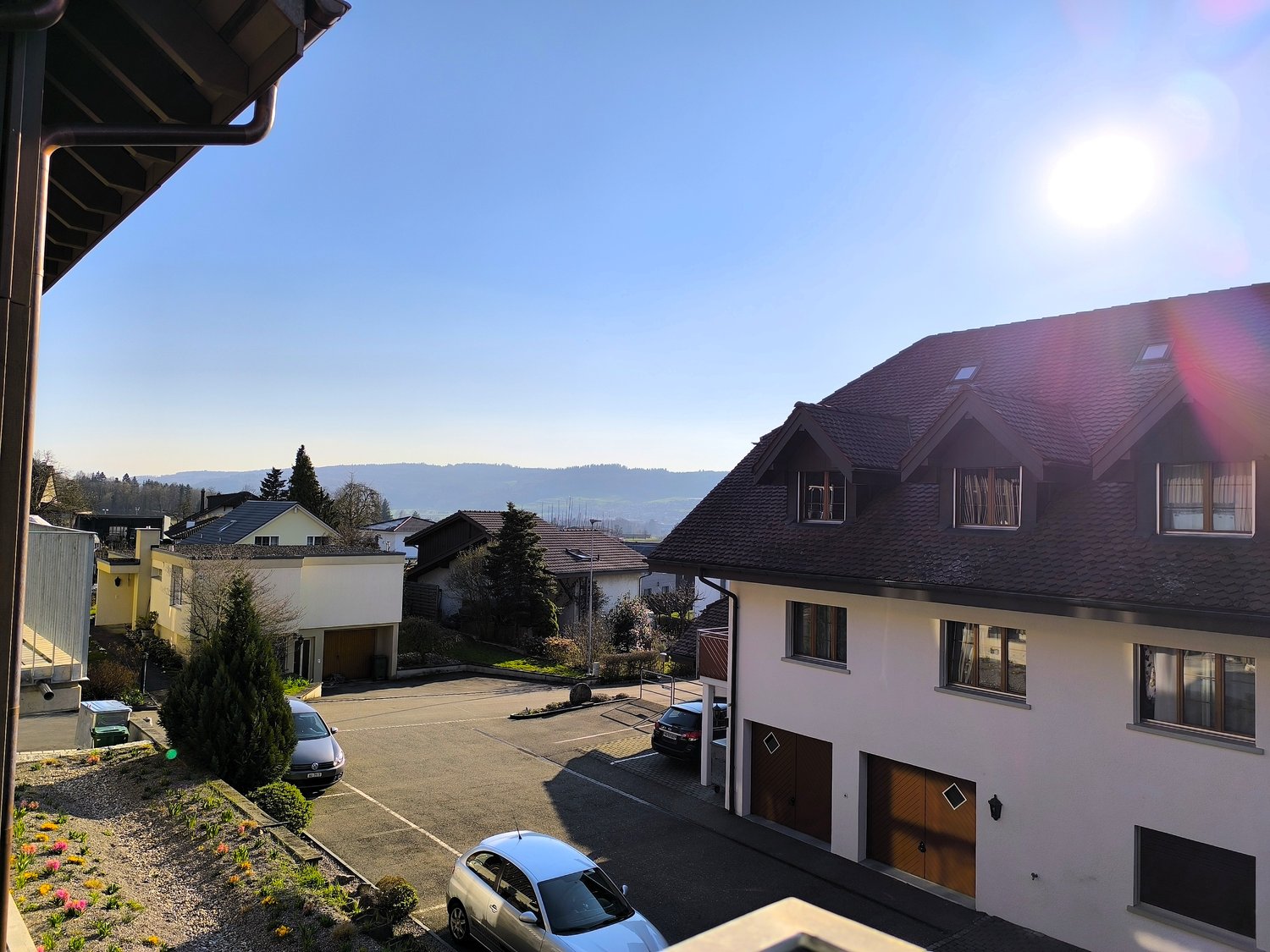 Moderne, naturnahe 3.5-Zimmer-Wohnung mitten im Dorfkern - Bild 3