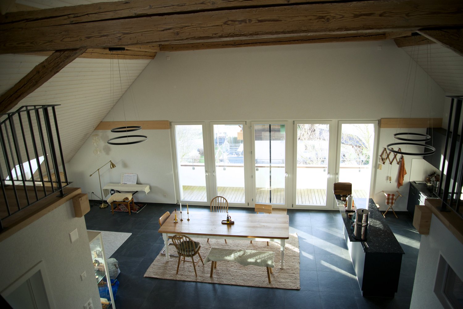 Moderne 5-Zimmer-Duplex-Wohnung mit Balkon und Weitsicht - Bild 4