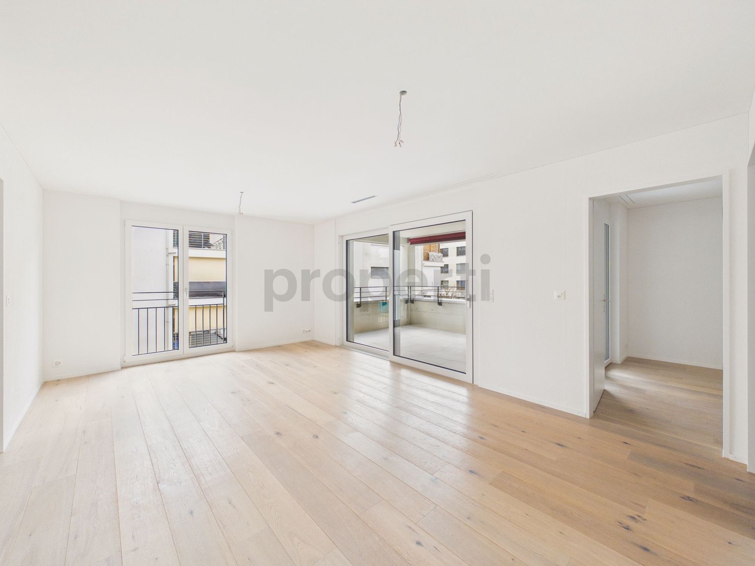 Moderne 3.5-Zimmer-Wohnung mit Balkon in Affoltern - Image 1