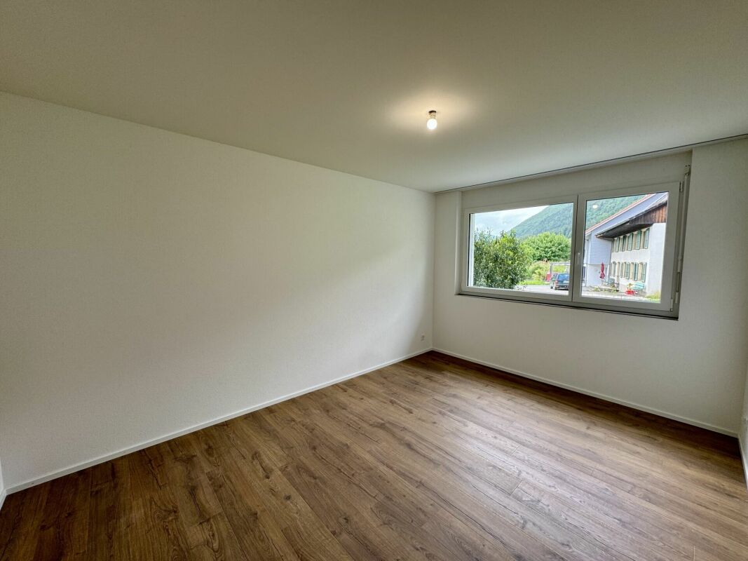 Neuwertige 4.5-Zimmer-Gartenwohnung zu vermieten - Bild 6