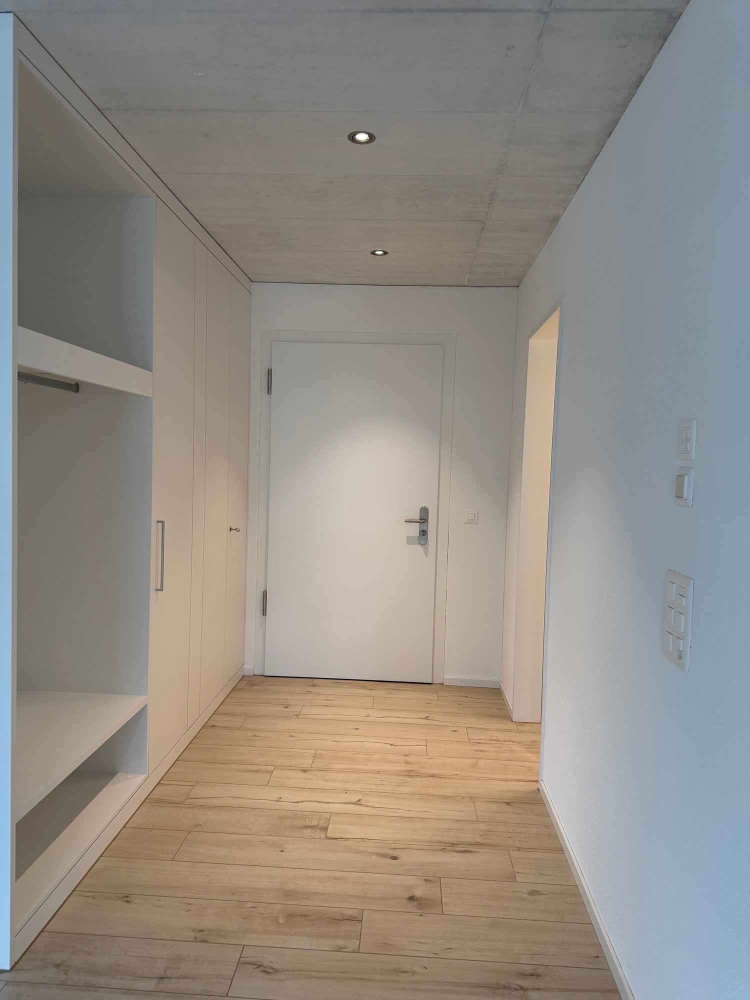 Moderne 2.5-Zimmer-Wohnung in Aarburg - Bild 2