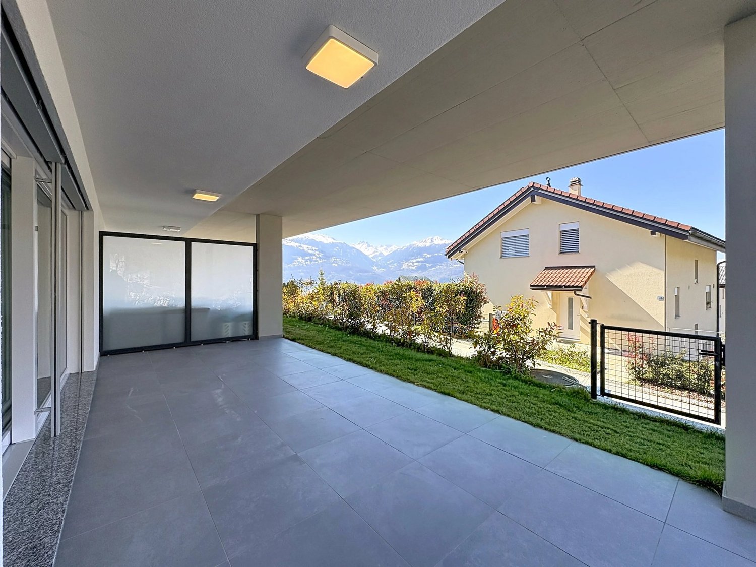 Vaste 3.5 pièces avec terrasse et jardin - Bild 5