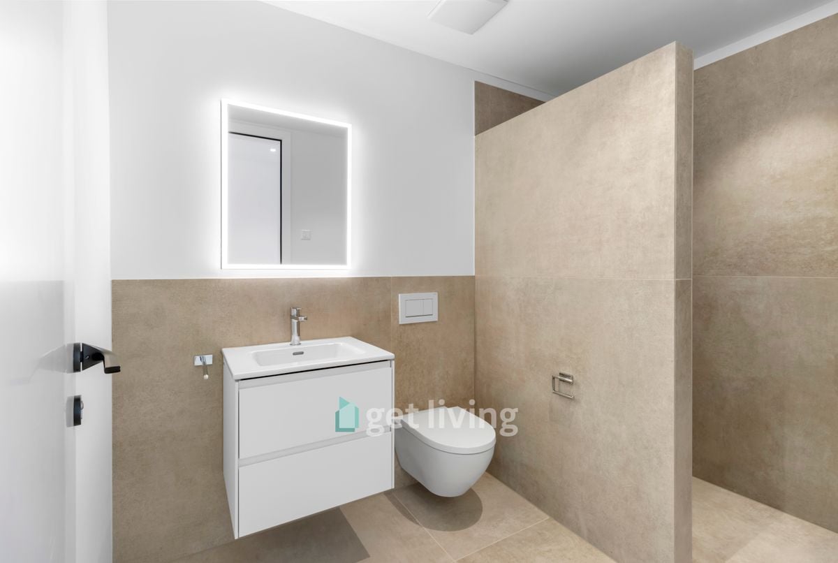 NEUBAU AN TOPLAGE MIT GROSSZÜGIGEM SITZPLATZ (88 M²) SOWIE EIGENER WASCHKÜCHE UND KELLER (23 M²) DIE WOHNUNG KANN AUF WUNSCH AUCH MÖBLIERT GEMIETET WERDEN. - Bild 3