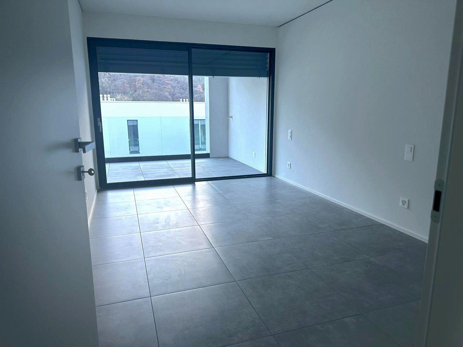 ATTICO 2.5 LOCALI CON AMPIO BALCONE E LUCE NATURALE | MONTEG - Bild 7