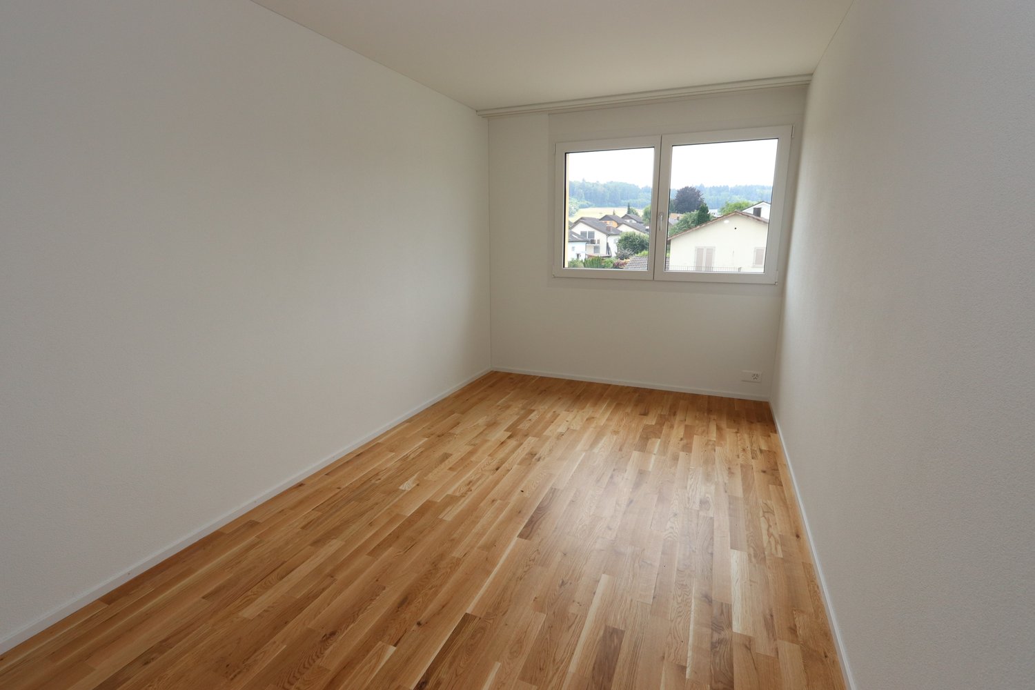 Attraktive 4.5-Zimmer-Wohnung im 2. Stock in Wohlen AG - Zimmer