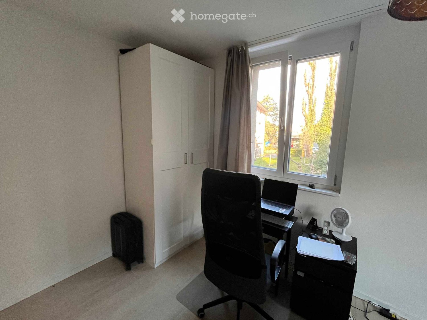 Appartement lumineux avec balcon – 15 min centre-ville – CHF 1"670 charges incluses - Bild 1