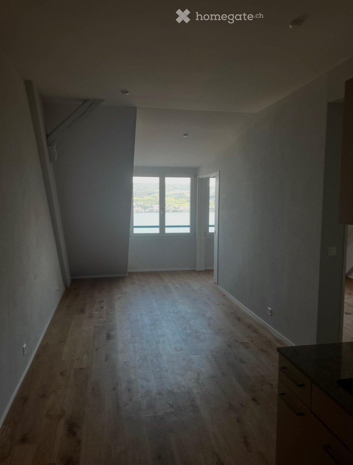 Moderne 2.5-Zimmer-Dachwohnung mit Seeblick in Horgen - Bild 5