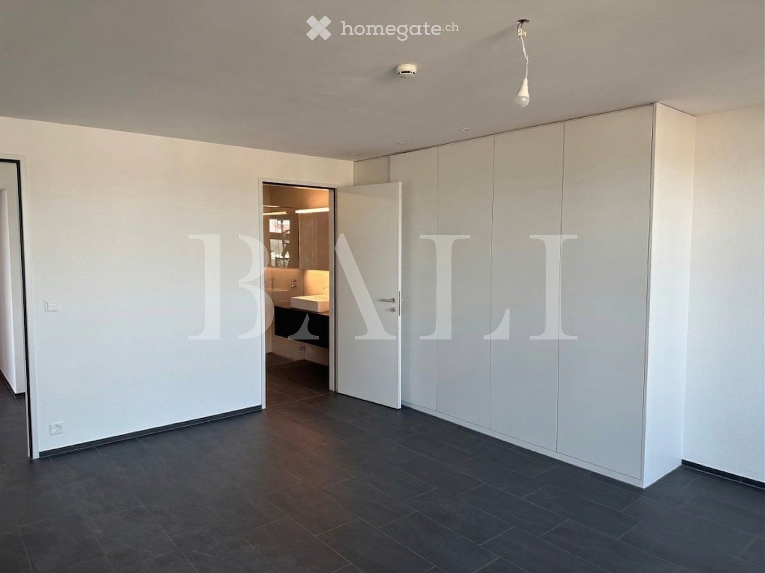 Traumhafte 2.5-Zimmer Wohnung in den grössten Wohntürme der Schweiz - Bild 12