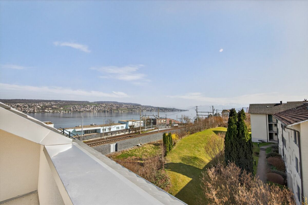 Erstvermietung nach Sanierung- Traumhafte 1.5-Zimmer-Wohnungen mit Seesicht! - Bild 2