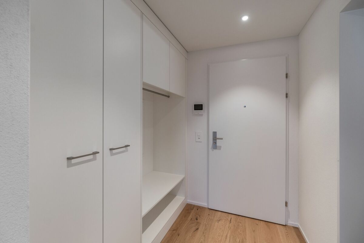 Schöne Wohnung mit Sitzplatz - Bild 2