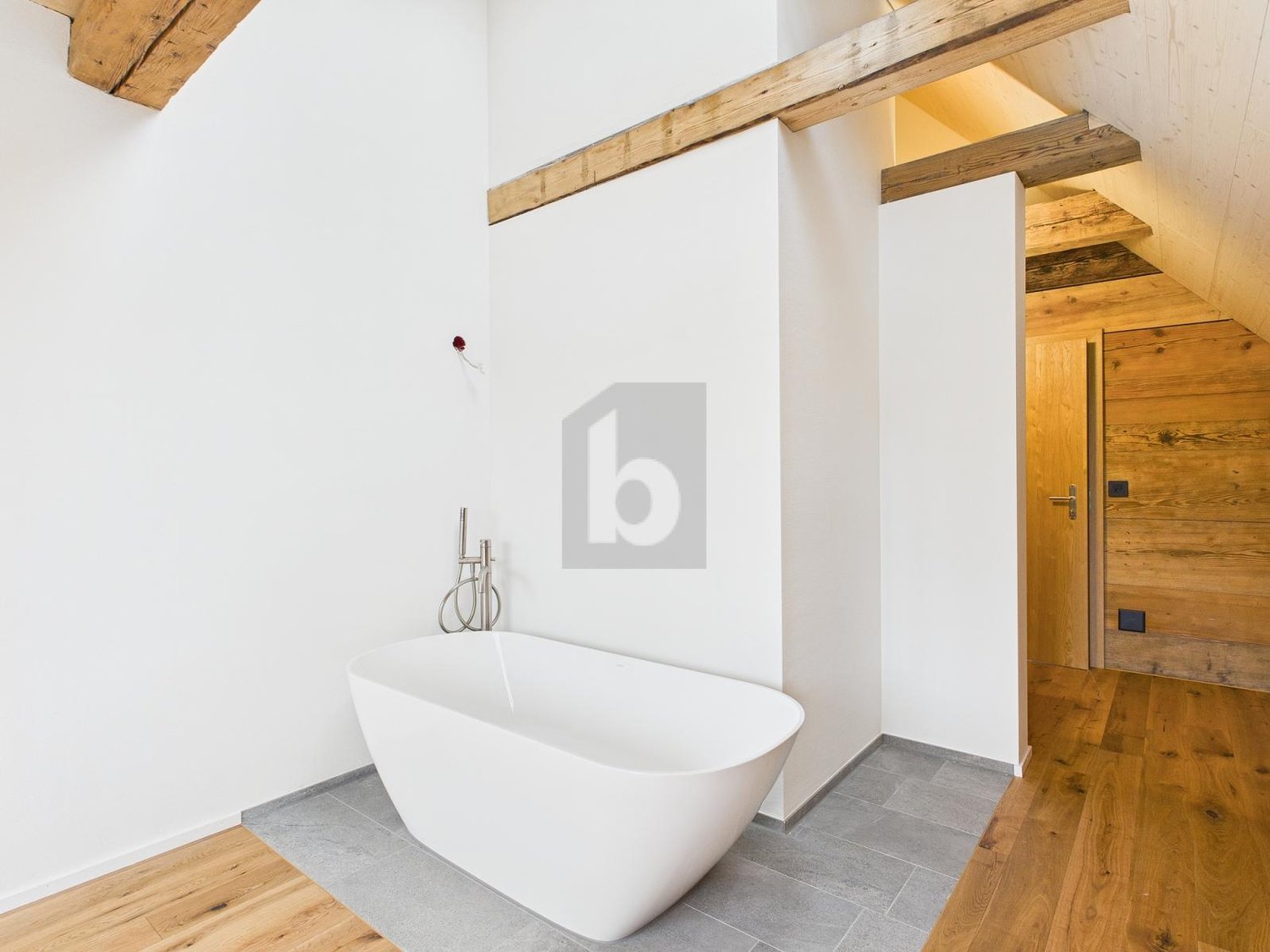 HISTORISCH MIT MODERNSTEM KOMFORT - Bild 3