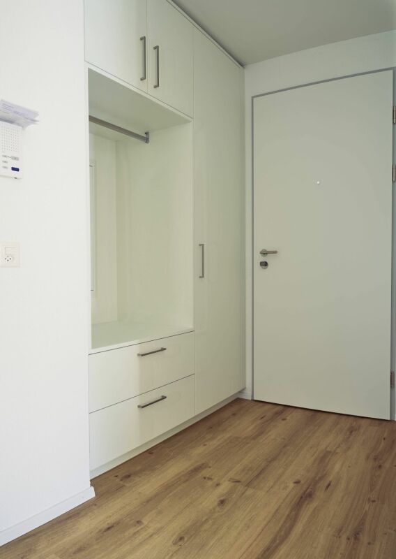 Grosszügig wohnen mit Sitzplatz! - Bild 7