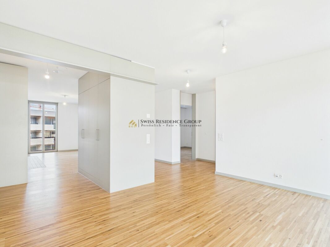 Elegante 3.5-Zimmer-Wohnung mit zwei Balkonen - lichtdurchflutet und stilvoll konzipiert - Bild 2