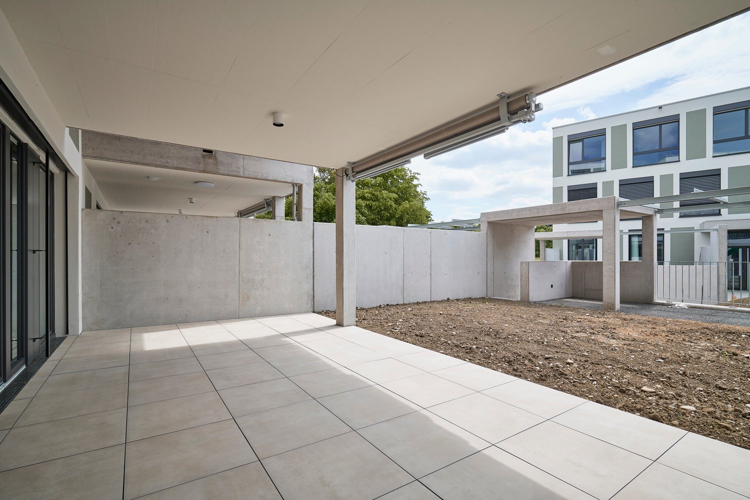 Erstvermietung Blumenau - Die Wohninsel an der Thur - Sitzplatz mit Pergola