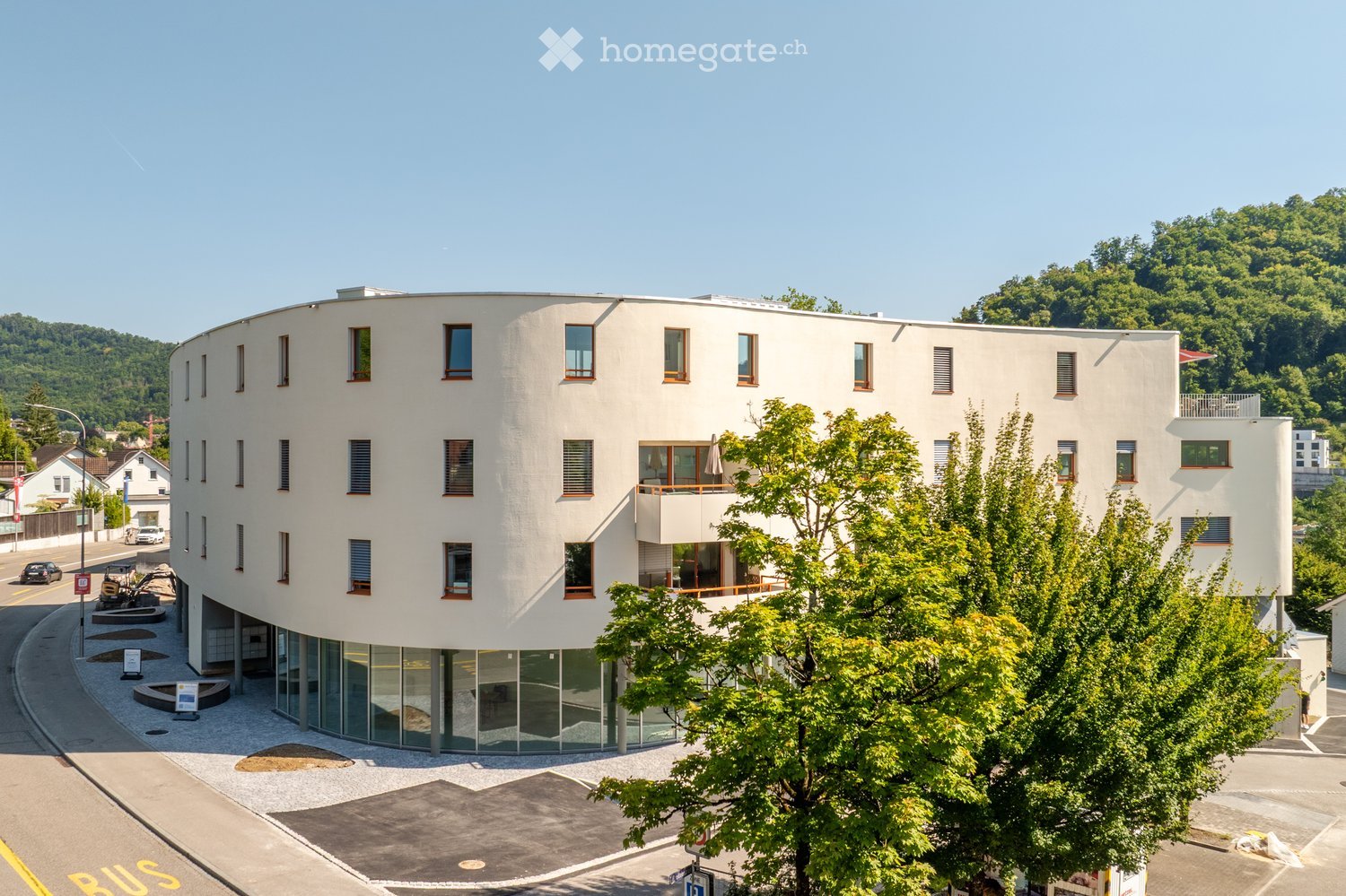 Moderne 2.5 Zimmerwohnung in privilegierter Lage oberhalb der Limmat - Bild 8