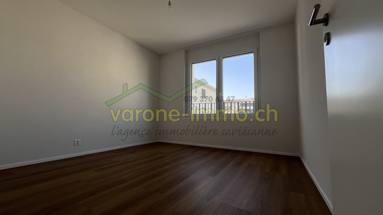 À LOUER à Saint-Germain / Savièse - 4.5 pces - 2ème chambre