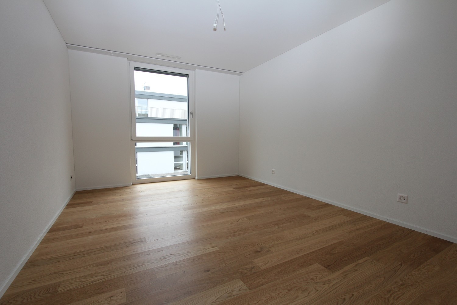 Topmoderne 3½-Zimmer Attikawohnung in Andelfingen - Bild 4