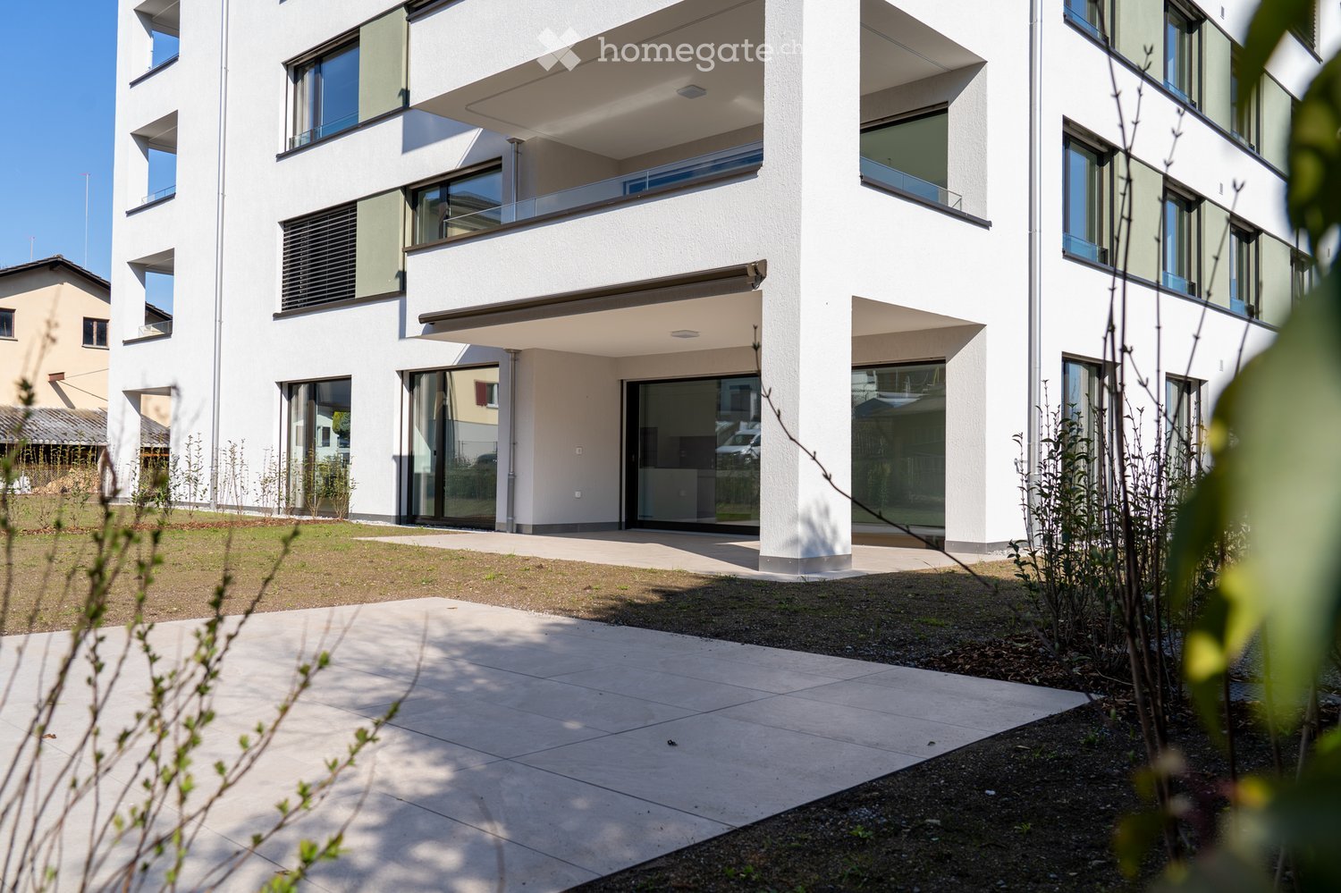 Moderne 3.5-Zimmer-Neubau-Gartenwohnung - Bild 2