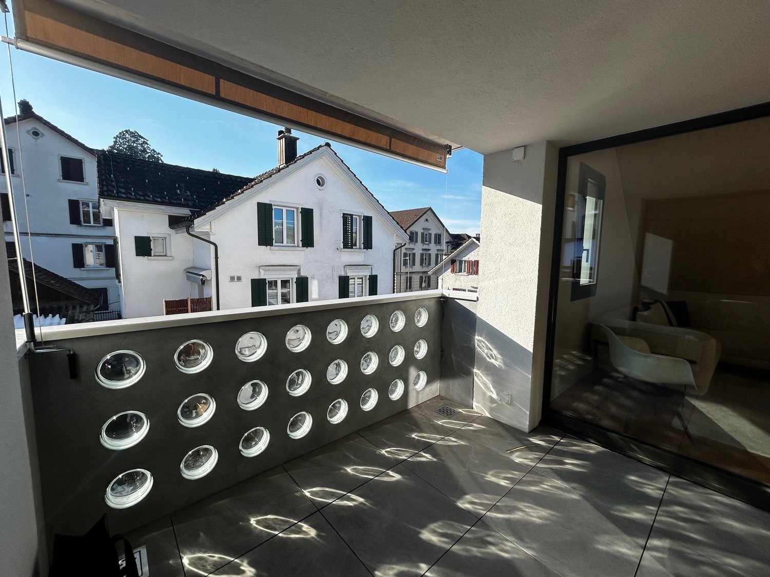 3-Maisonettezimmerwohnung direkt am Bahnhof Rüti - Balkon