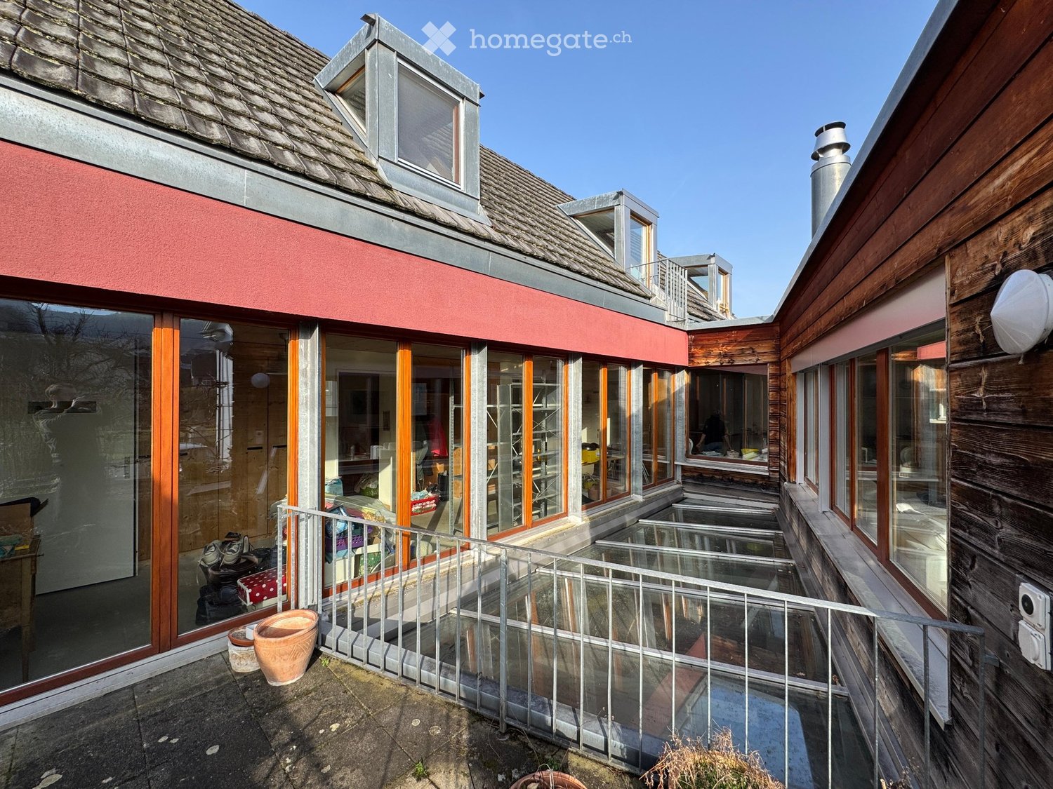 3.5 Zimmerwohnung mit hellem Wohnzimmer und grosser Terasse - Bild 3