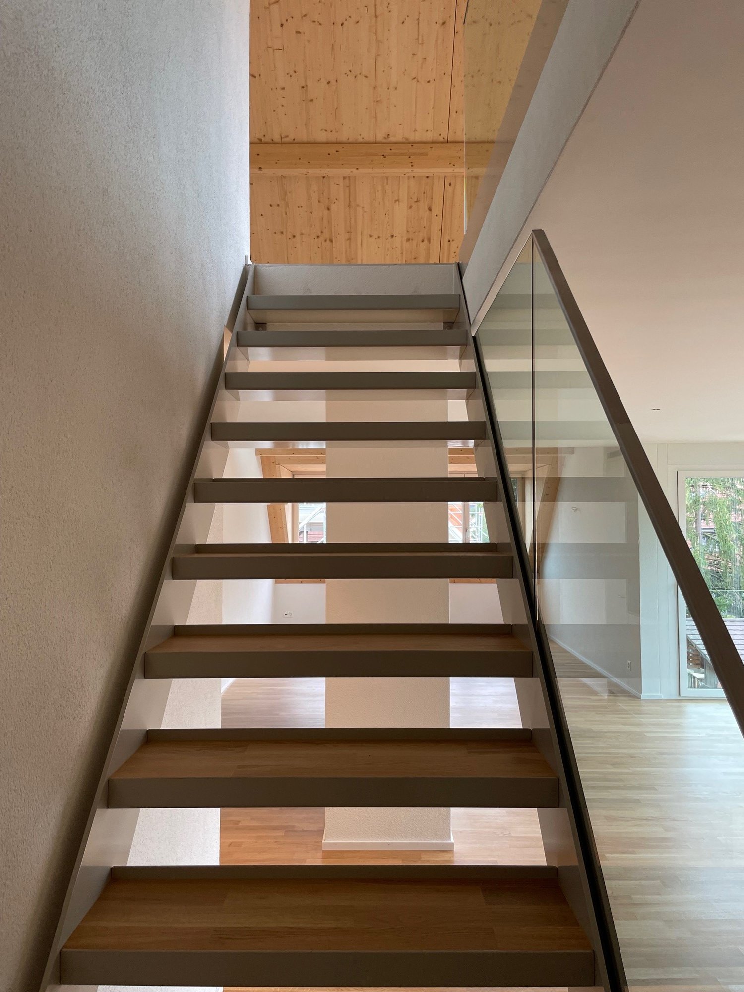 geniale 3 1/2-Zimmer-Attika-Maisonettewohnung mit Galerie! - Bild 3