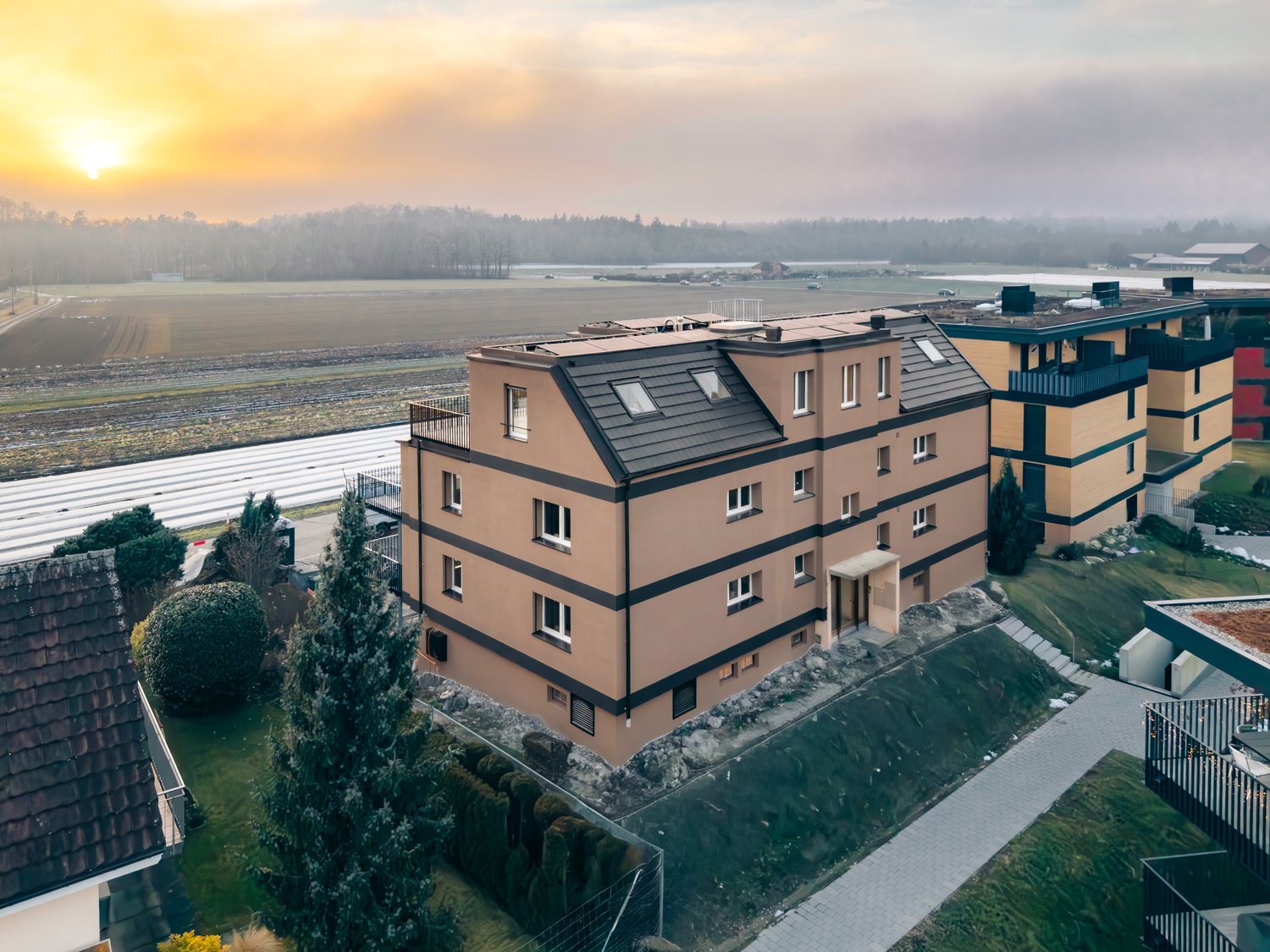 ERSTBEZUG: modern und mit spektakulärer Aussicht - Bild 8